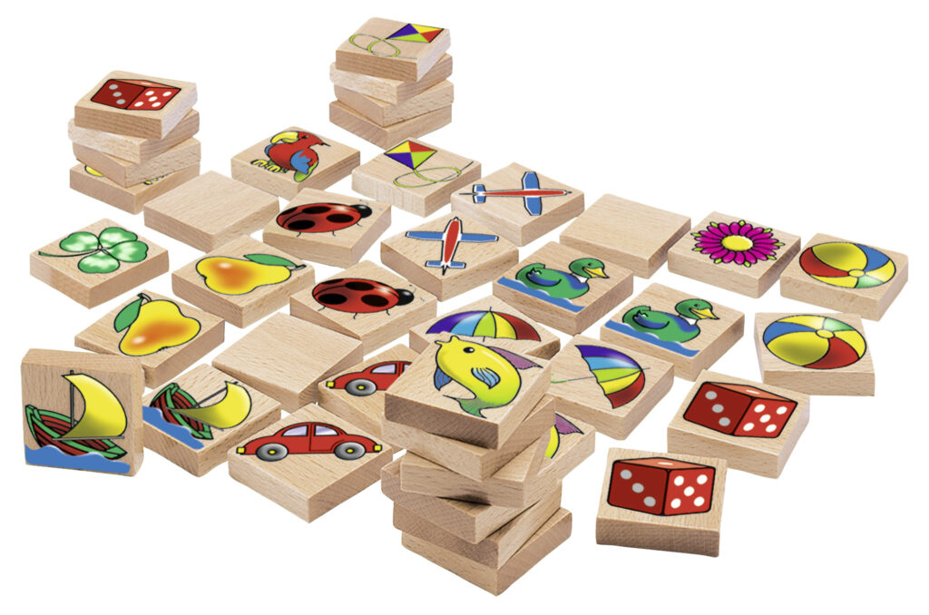 HE0012 Heros Play and Learn Picture Memory game